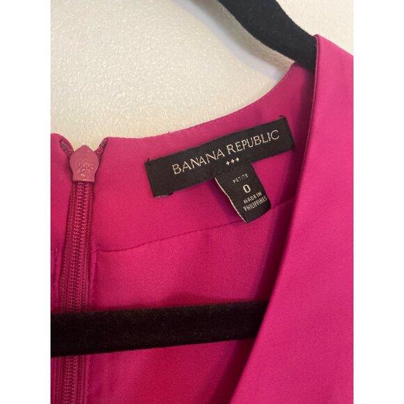 Banana Republic Petite Magenta Ruched Front 3/4 Sleeve Dress Size 0 - Picture 3 of 6